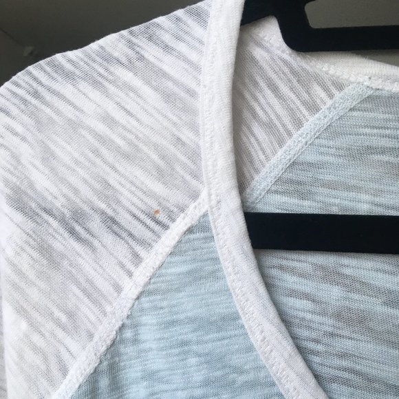 Aritzia Wilfred Henley in XS - Picture 2 of 2